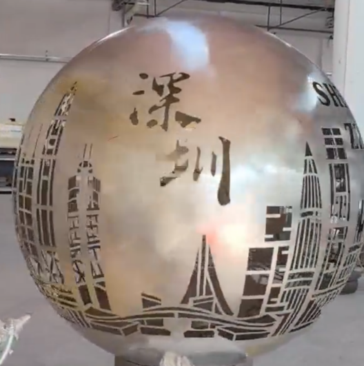 工藝球體上“雕刻”深圳之美