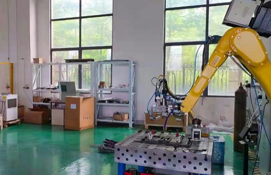 斯塔克機(jī)器人三維激光焊接
